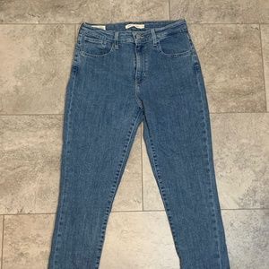 Levi's Skinny Jeans women's SIZE 29